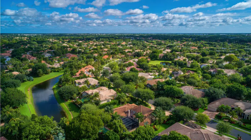 Aerial view of Florida, showcasing beautiful homes and lush greenery, ideal for Expert Tile & Flooring installation.