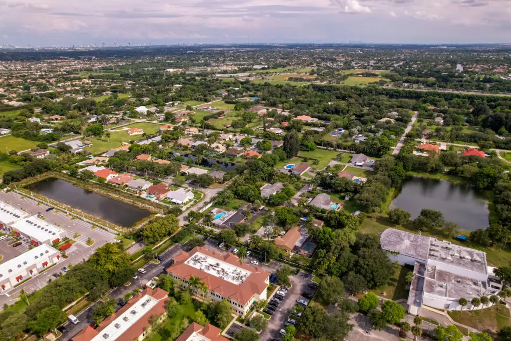 Aerial view of Florida, showcasing residential areas and greenery, ideal for Expert Tile & Flooring installations.